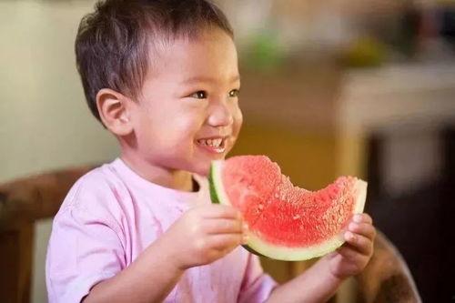 宝宝吃瓜叫奶奶吗,奶声奶气叫奶奶