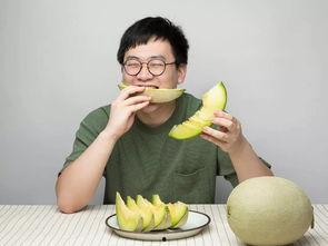 同事吃瓜朱医生,一场医疗圈的“瓜田”风云