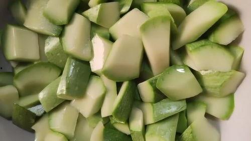 白瓜煮出来拌着吃